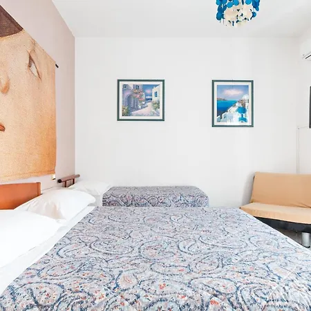 Гостьовий будинок Lia 2