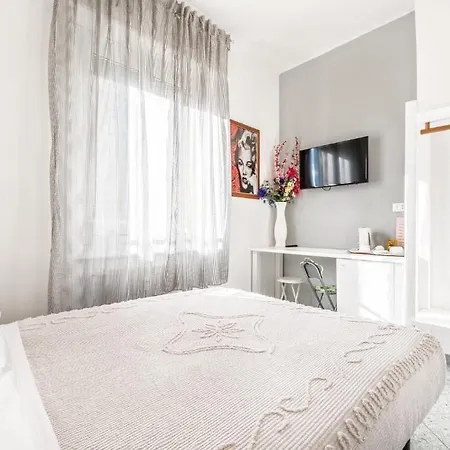 Lia 2 Konukevi La Spezia