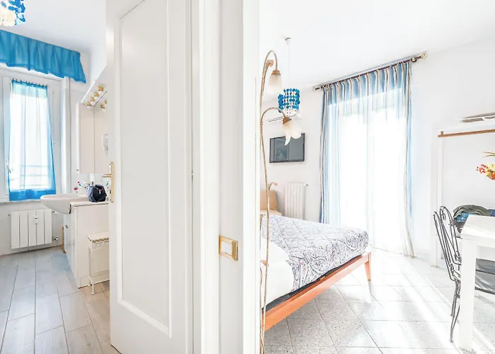 Lia 2 3* Ла-Спеція